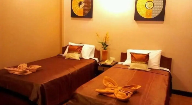 Двухместный номер Standard с балконом Teeraya Boutique Guesthouse - Hostel