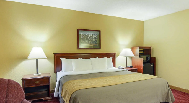 Camera Standard Quality Inn