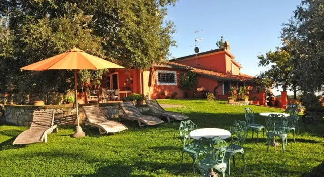 Villa Ortensia, Book Villa Sommerhuse i Sarzana, Hytte