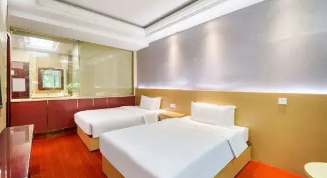 Люкс Huayi Hotel