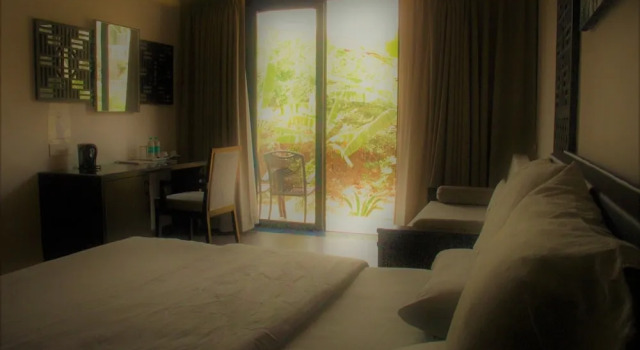Номер Premium Lotus Sutra Beachfront Resort
