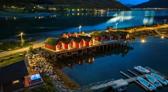 Manndalen Sjøbuer, Rezerwuj Hotel Hotele w Troms og Finnmark z parkingiem, Parking
