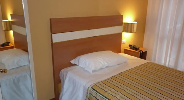 Одноместный номер Standard с балконом Hotel GF