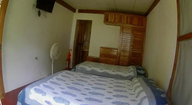 Hospedaje Yarisnori, Boek Hotel Boca del Drago Isla Colon