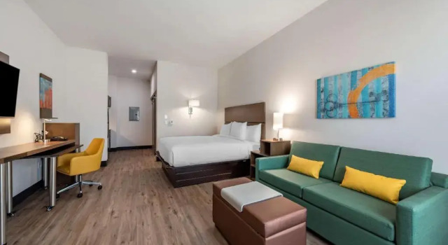 Люкс c 1 комнатой MainStay Suites Colorado Springs East - Medical Center Area