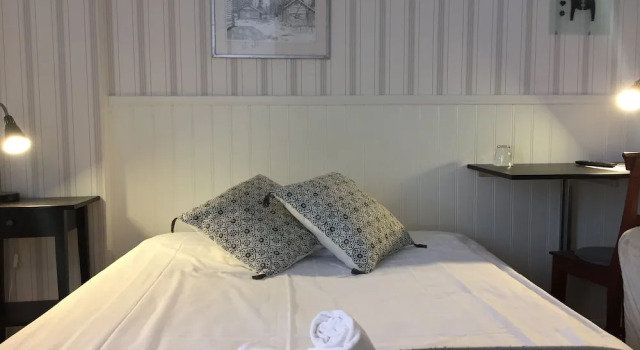 Hotell Klockargården, Забронировать Отель Отели Svealand 3 звезды, 3*