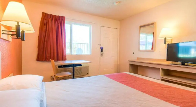 Двухместный номер Standard Motel 6-Rancho Mirage, CA - Palm Springs