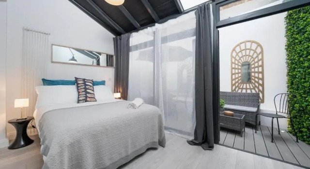 BIG & LUXURY 3 BEDR, 4 BEDS, 2,5 BATH, COVENT GARDEN, BEST Location, Забронировать Отель Камден Лондон, рядом с Фестиваль London Wonderground
