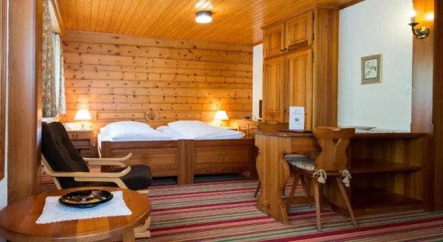 Swiss Chalet-Style Hotel Walliser Spycher