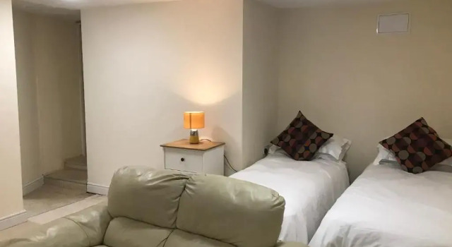 Четырёхместный номер Standard The Castle Hotel