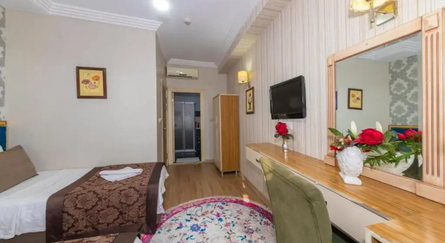 Трёхместный номер Deluxe Ista Palace Hotel
