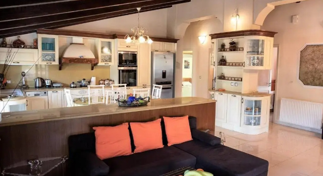 Liberis Luxury Loft Suite