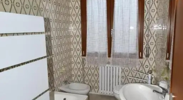 MeM House - Tra il Lago di Garda e Verona, Prenota Hotel Hotel a Veneto con parcheggio, Parcheggio