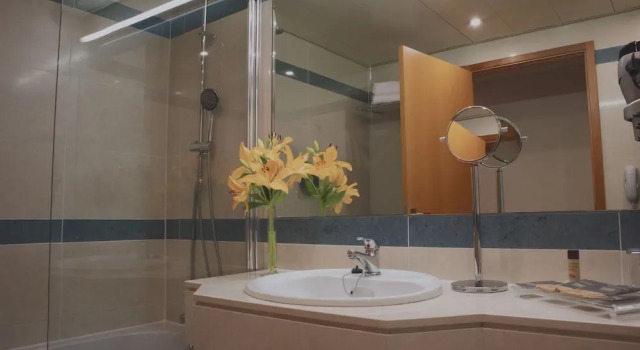 Номер Superior SANA Metropolitan Hotel