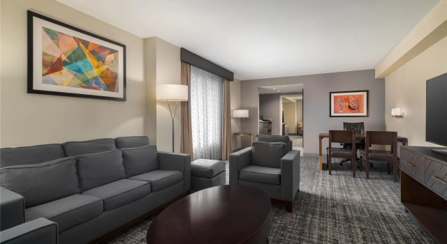Kahden hengen Sviitti Embassy Suites Laredo