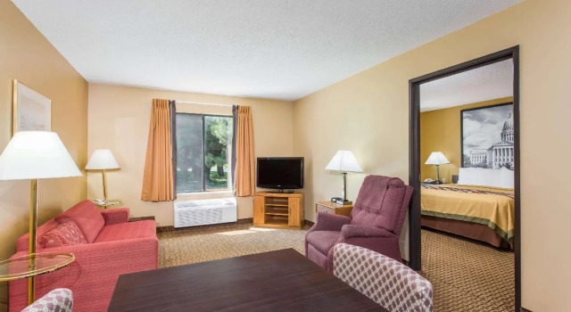Doppel Suite 1 Schlafzimmer Super 8 by Wyndham Sun Prairie/Madison E