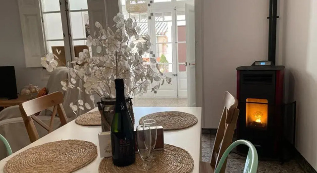 Casa Olivera- apartament al Passeig Font Vella, Забронировать Апартаменты/квартира Сант-Илари-Сакальм Провинция Жирона