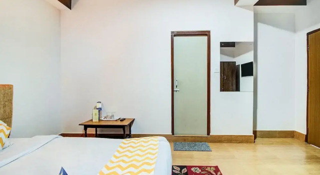 Двухместный номер Deluxe FabExpress Parasol Residency