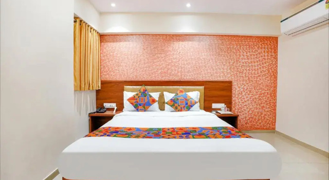 Номер Deluxe FabExpress Alive - Nr Juhu Beach