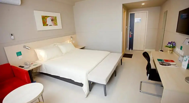 Номер Business Jinjiang Inn - Sanya Hexi Road Pedestrian Street Hejing