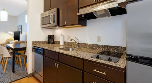 Четырёхместная студия TownePlace Suites by Marriott Nashville Airport