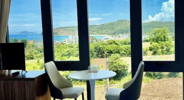Четырёхместный номер Deluxe c 1 комнатой Gành Đá Đĩa Retreat Hotel
