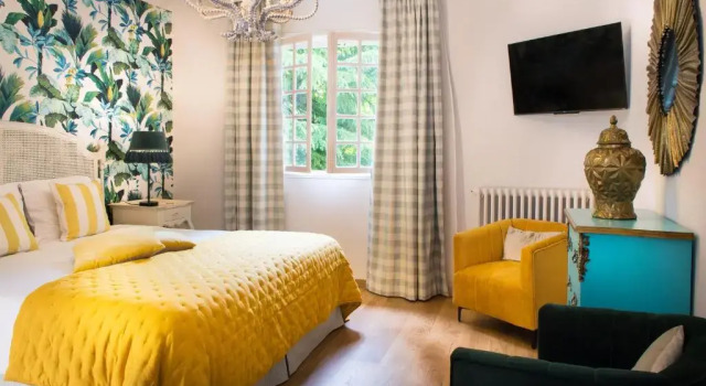 Полулюкс Executive Hôtel La Métairie - Teritoria