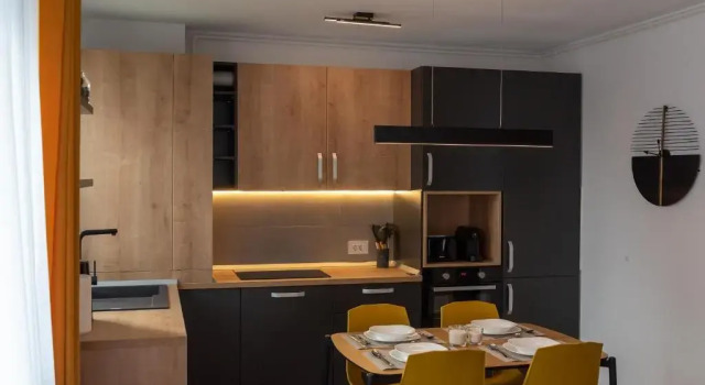 Апартаменты Apart B&V - Modern Apartment near Coresi Mall