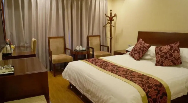 Elan Hotel, Забронировать Отель Отели Цзянган с парковкой, Парковка
