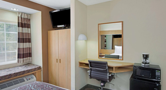 Microtel Inn by Wyndham University Place, Buchen Sie Hotel University Place North Carolina
