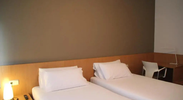 Camera Standard Hostal Abodi