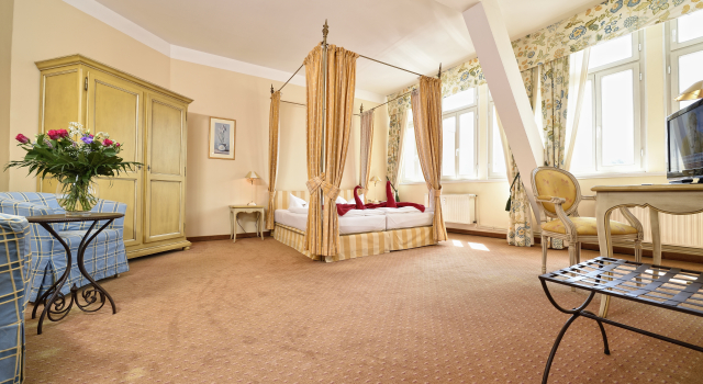 Hotel Graf von Mansfeld, Prenota Hotel Hotel SPA a Garz, SPA