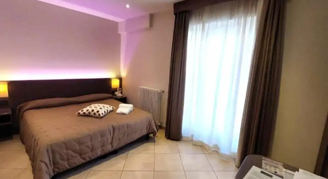 Deluxe Doppel Zimmer 1 Schlafzimmer mit Balkon und mit Stadtblick BB 10 Serpotta & Restaurant