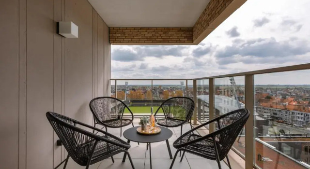 Апартаменты Modern Apartment With Sunny and Large Terrace