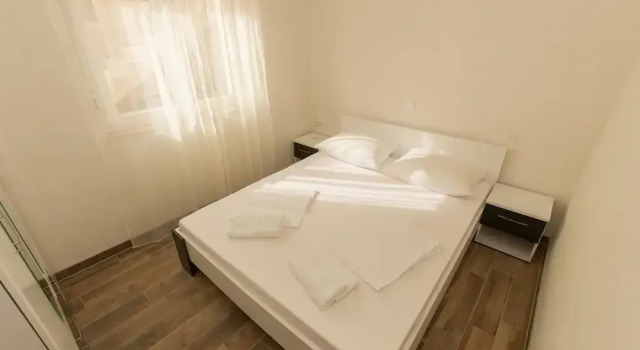 Mat - A5, Buchen Sie Hotel Hotels in Gespanschaft Split-Dalmatien mit Pool, Schwimmbad
