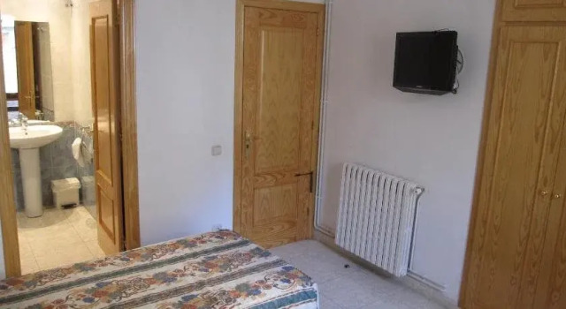 Hotel Fonda Agusti, Забронировать Отель Эстерри-д'Анеу Pallars Sobirà, рядом с Экомузей в долине Анеу