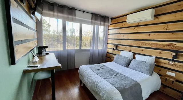 Hotel Paris Madrid, Rezerwuj Hotel Lesperon Landes