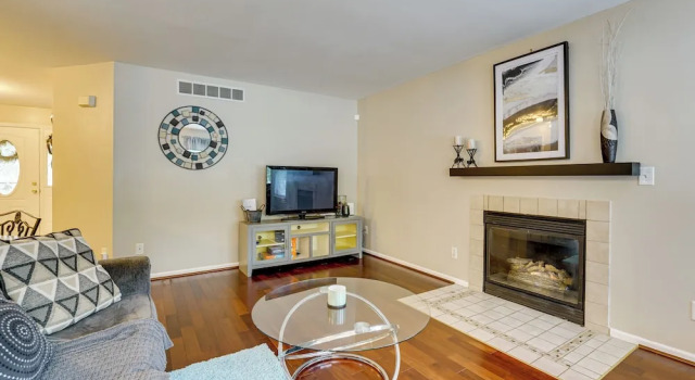 Pets Welcome: Convenient Family Home in Westland!, Buchen Sie Hotel Westland Michigan