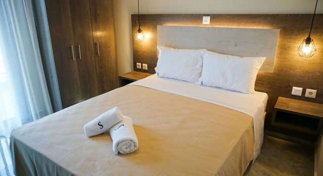 Полулюкс Sinodinos Deluxe Apartments