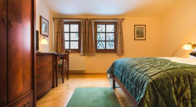 Апартаменты Esplanade Apartments