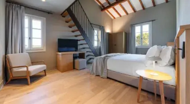 Полулюкс Deluxe Colle Alberti Country House