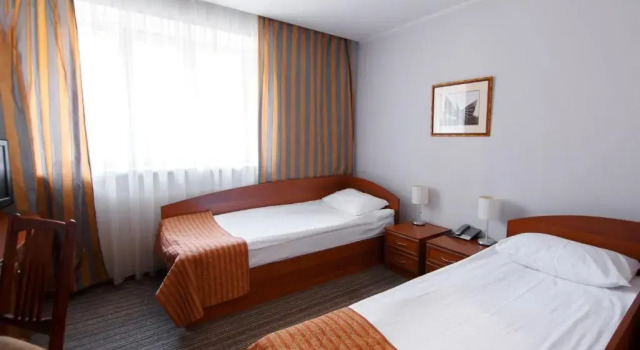 Reikartz Kropivnytskiy Hotel, Boek Hotel Kirovohrad Kirovohrad