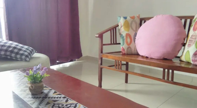 i-City Seksyen 7 Guesthouse ByKA