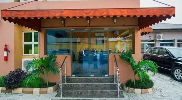 Bleu Ivy Hotel & Suites, Book Hotel Ikeja 