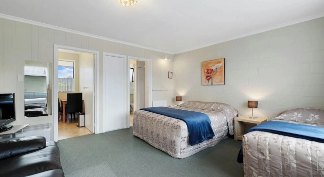 Номер Deluxe Canterbury Court Motel