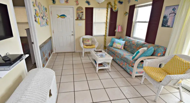 Sunrise Village 101 by RedAwning, Boek Appartement Hotels in Alabama met parkeren, Parkeren