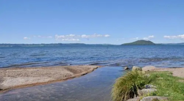 Zodiac Bay Lake Retreat, Rezerwuj Hotel Rotorua 