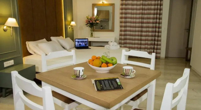 Elia Apartments