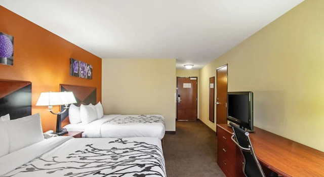 Четырёхместный номер Standard Sleep Inn & Suites Madison - Monona
