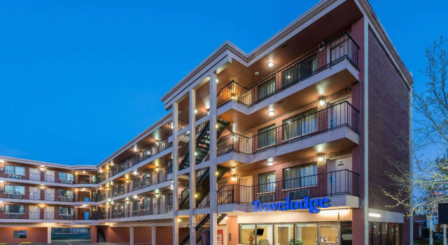 Кровать в общем номере Travelodge by Wyndham Reno